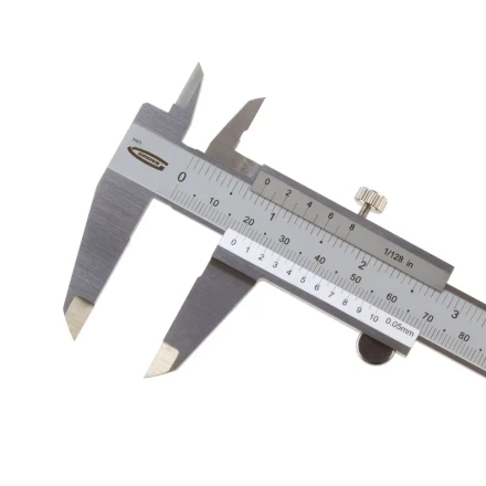 Штангенциркуль, 150 мм, 0.05 мм, нержавеющая сталь, с глубиномером Gross 31671 купить в Нижневартовске