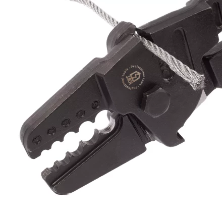 Пресс-клещи КВТ ПК-5-600Т с матрицей для опрессовки стальных тросов овальными алюминиевыми и медными втулками (91984) купить в Нижневартовске