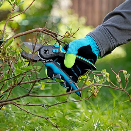 Секатор с наковальней Palisad, 220 мм, регулировка захвата, трехкомпонентные рукоятки, Luxe, 604805 купить в Нижневартовске