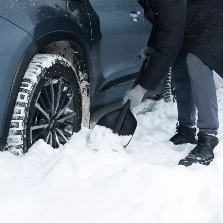 Лопата автомобильная Denzel, 230х290х690мм, сверхпрочный полиамид, 61670 купить в Нижневартовске