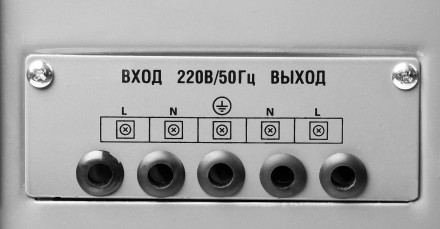 ЗУБР 5000ВА, 5 кВт, автоматический стабилизатор напряжения, Профессионал (59380-5) купить в Нижневартовске