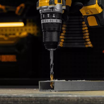 Сверло спиральное по металлу Denzel, 8,5 x 117мм, Р6М5, Golden Tip, многогранная заточка, 718283 купить в Нижневартовске