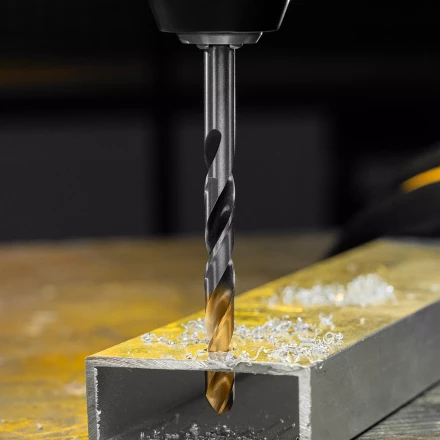 Сверло спиральное по металлу Denzel, 8,5 x 117мм, Р6М5, Golden Tip, многогранная заточка, 718283 купить в Нижневартовске