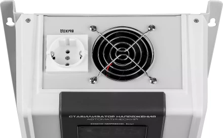 ЗУБР 5000ВА, 5 кВт, автоматический стабилизатор напряжения, Профессионал (59385-5) купить в Нижневартовске