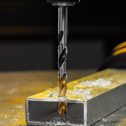 Сверло спиральное по металлу Denzel 9 x 125мм, Р6М5, Golden Tip, многогранная заточка, 718284 купить в Нижневартовске