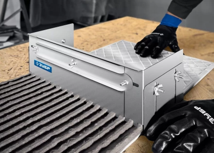 ЗУБР зуб 12*12 мм, до 600 мм, оцинкованная сталь, Раздвижная гребенка для плитки, ПРОФЕССИОНАЛ (08045-12) купить в Нижневартовске