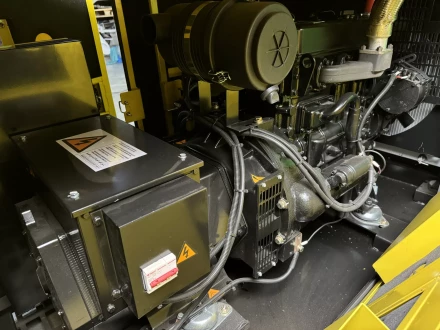 Дизельный генератор Vektor AD-20Y-T400 в шумозащитном кожухе с АВР купить в Нижневартовске