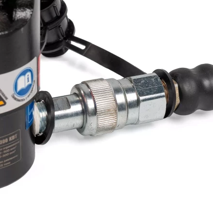 Пресс гидравлический помповый КВТ ПГ-300 для опрессовки наконечников до 300 мм (85528) купить в Нижневартовске