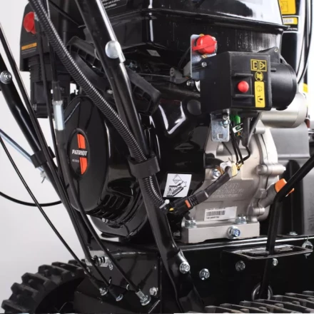 Гусеничный бензиновый снегоуборщик PATRIOT PRO 1150 ED купить в Нижневартовске