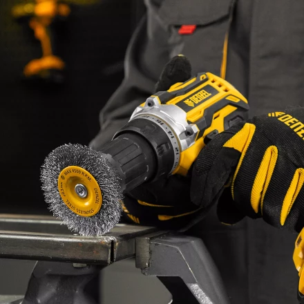 Щетка для дрели, 75 мм, Плоская, со шпилькой, нержавеющая витая проволока Denzel 744603 купить в Нижневартовске