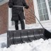 Движок для уборки снега пластиковый Сибртех, 695 х 540 х 1460 мм, стальная рукоятка, Россия 615935 купить в Нижневартовске
