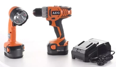 Аккумуляторная дрель AEG BS 12 G2 NC-142 CF 443769 купить в Нижневартовске