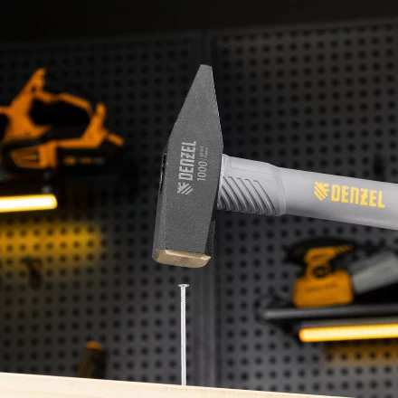 Молоток слесарный, 1000 г Denzel, кованый, фибергласовая рукоятка c TPR покрытием 10490 купить в Нижневартовске