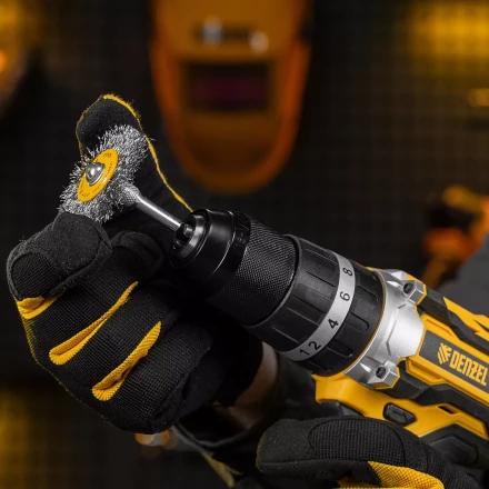 Набор щеток для дрели, 5 Плоских 25-38-50-63-75 мм, шпилька, нерж. вит. проволока Denzel 74495 купить в Нижневартовске