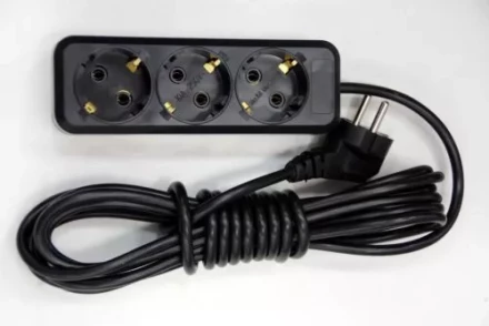 Удлинитель бытовой 1,5м 3роз. ЭНКОР 1/35 У16-0 69570 купить в Нижневартовске