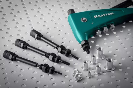 Резьбовая насадка для заклепочника KRAFTOOL 31180-M3 купить в Нижневартовске