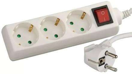 Удлинитель СВЕТОЗАР электрический с заземлением, выключателем, евро, с защитными шторками, 3 гнезда, 2м SV-55035-2 купить в Нижневартовске