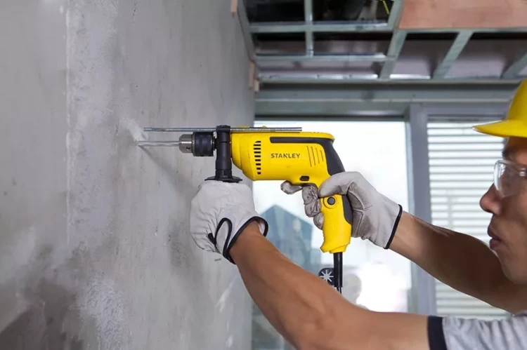 Дрель ударная Stanley SDH700 C купить в Нижневартовске