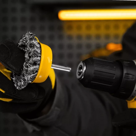 Щетка для дрели Denzel, 65 мм, Чашка, со шпилькой, нержавеющая крученая проволока 744643 купить в Нижневартовске