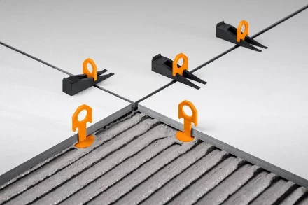 ЗУБР СВП, комплект: 1,7 мм, клин+зажим 50 + 50 шт, система выравнивания плитки (3384-H50) купить в Нижневартовске