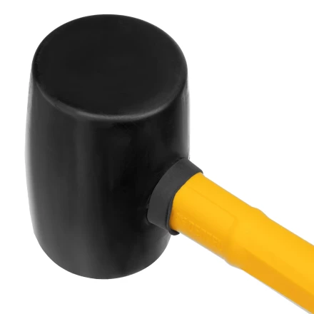 Киянка резиновая, 450 г, черная, фибергласовая рукоятка c TPR покрытием Denzel 11144 купить в Нижневартовске