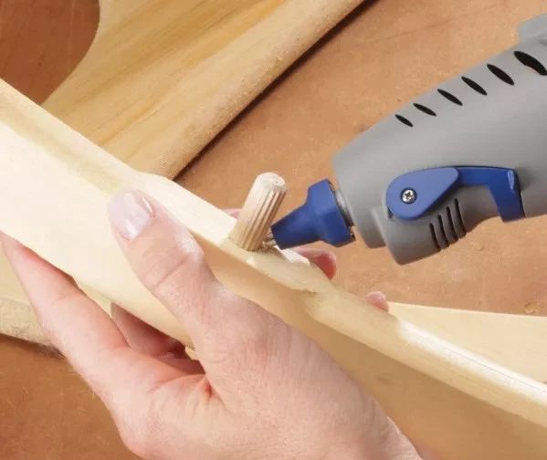 Пистолет клеевой 940 JС DREMEL купить в Нижневартовске