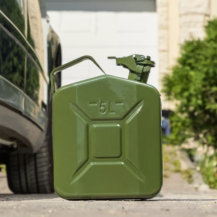 Канистра для ГСМ Stels 53143, металлическая, 5 литров купить в Нижневартовске