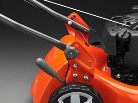 Газонокосилка бензиновая Husqvarna LC 140 B&amp;S несамоходная купить в Нижневартовске