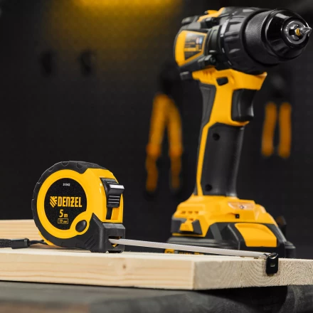 Рулетка Denzel 5м х 19мм, двухкомп. корпус, кнопка-пауза, 31542 купить в Нижневартовске