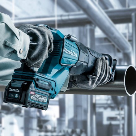 Аккумуляторная сабельная пила Makita XGT JR001GZ (без АКБ и ЗУ) купить в Нижневартовске