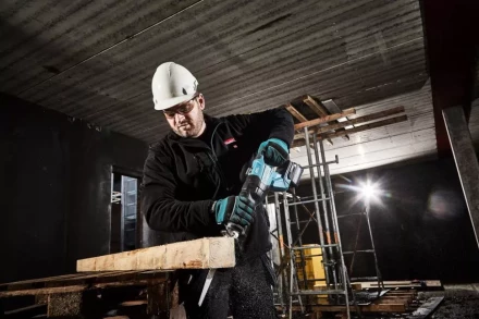 Аккумуляторная сабельная пила Makita XGT JR001GZ (без АКБ и ЗУ) купить в Нижневартовске