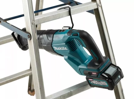 Аккумуляторная сабельная пила Makita XGT JR001GM201 купить в Нижневартовске
