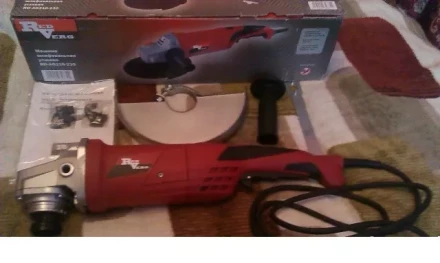 Шлифмашина RedVerg УШМ RD-AG210-230 Болгарка купить в Нижневартовске