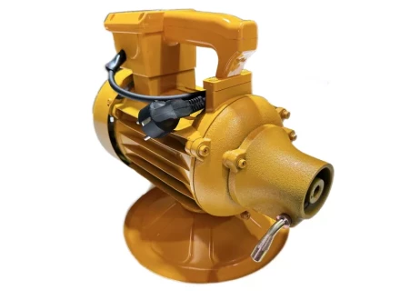 Электропривод глубинного вибратора для бетона TOR ZN70-C 1024064 купить в Нижневартовске