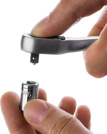 Трещотка для торцовых головок KRAFTOOL "PRO", Сr-V сталь, 72 зубца, изогнутая, 1/4" 27795-1/4_z02 купить в Нижневартовске