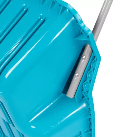 Скрепер-волокуша для уборки снега  Palisad 61694, полипропилен, колеса, 595х715х1445мм, рукоятка с ПВХ, LUXE купить в Нижневартовске