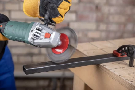 Кордщетка HAMMER тарелка 125мм для УШМ витая сталь (207-113) купить в Нижневартовске