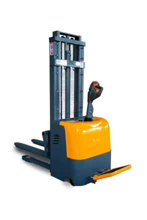 Штабелер самоходный 1,5 т 3,0 м XILIN CDD15K-EN 24/105 В/Ач с раздвижными вилами (с платформой) 1022687 купить в Нижневартовске