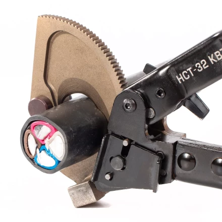 Секторные ножницы КВТ НСТ-32 для резки кабелей до 32 мм, проводов АС со стальным сердечником и прутков из низкоуглеродистой стали (84393) купить в Нижневартовске