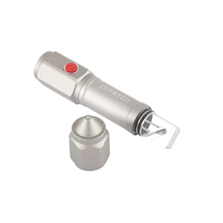 Фонарь автомобильный спасатель 1W Led встроеное лезвие молоток 3 режима 100-50-строб 3хААА Stern 90524 купить в Нижневартовске