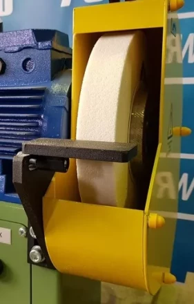 Настольный точильно-шлифовальный станок ТШ 1.35 (с ПП-750/У и блокировкой) круг 250х40х76 купить в Нижневартовске