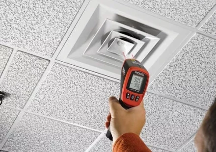 Бесконтактный инфракрасный термометр micro IR-200  36798 купить в Нижневартовске