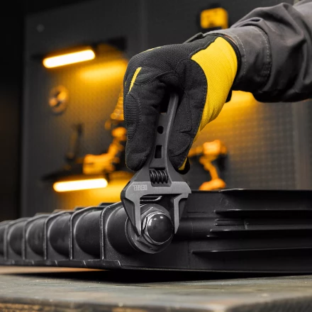 Ключ разводной Denzel 135 мм, CrV, кованый, укороченная рукоятка 15752 купить в Нижневартовске