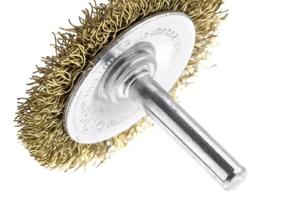 Кордщетка HAMMER плоская 50мм для дрели гофрированная латунированная сталь (207-205) купить в Нижневартовске