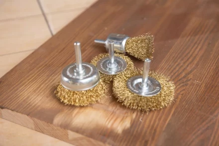 Кордщетка HAMMER плоская 50мм для дрели гофрированная латунированная сталь (207-205) купить в Нижневартовске