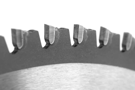 Твердосплавный диск для резки сэндвич панелей Messer. Диаметр 320 мм. купить в Нижневартовске