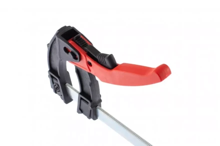 Струбцина реечная быстрозажимная пластиковый корпус рычажно-храповой механизм 300 х 90 х 390 мм штанга 5 х 20 мм Matrix 20738 купить в Нижневартовске