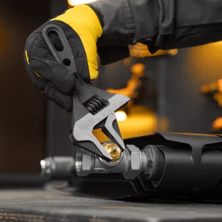 Ключ разводной 185 мм Denzel 15754, CrV, кованый, укороченная рукоятка купить в Нижневартовске