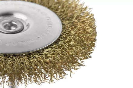 Кордщетка HAMMER плоская 75мм для дрели гофрированная латунированная сталь (207-207) купить в Нижневартовске