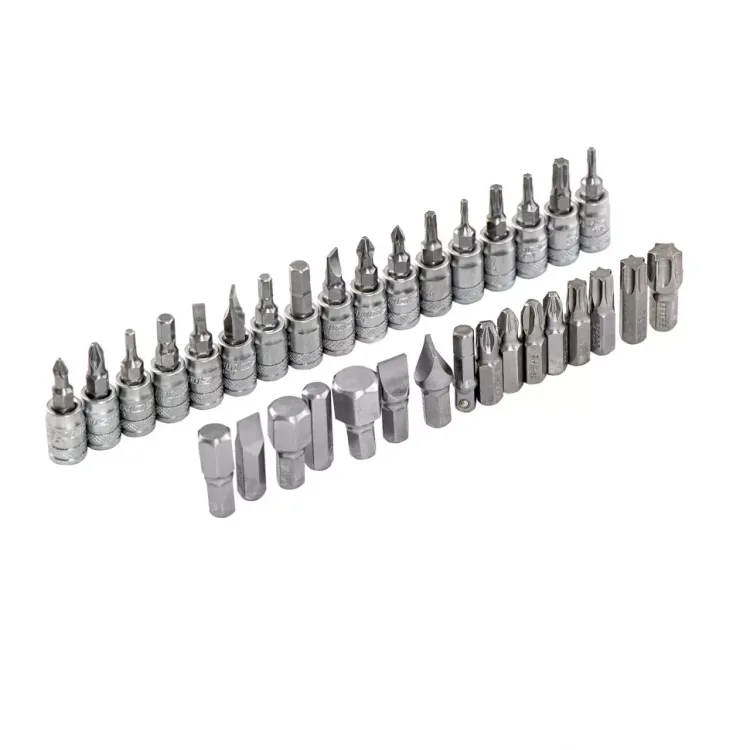 Набор инструментов 82 предметов , 120 зубьев, CrV, 1/4", 1/2" Gross 14149 купить в Нижневартовске